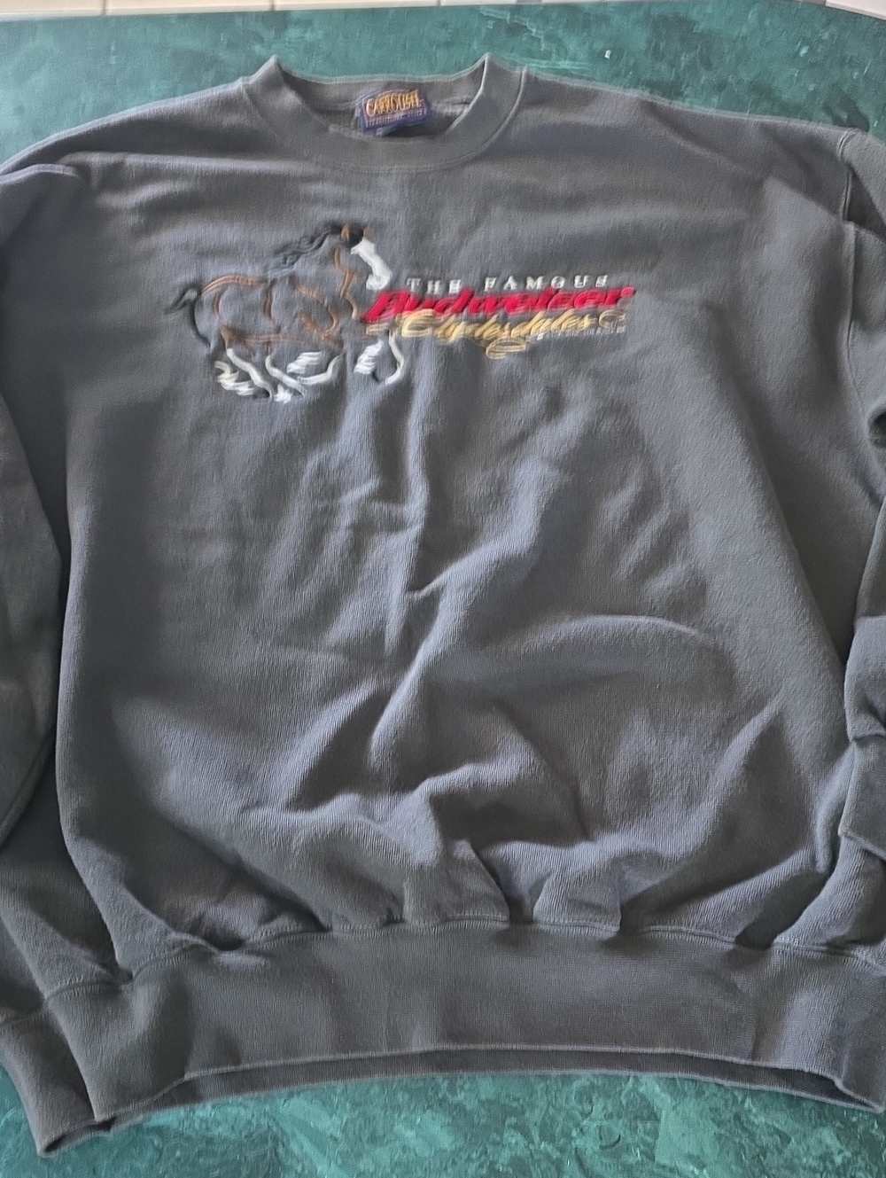 Carrousel Vintage Budweiser Sweatshirt. XL. EUC.
